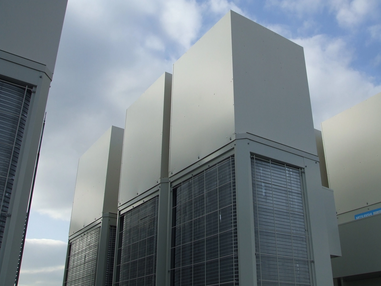 屋外機用消音装置